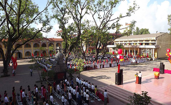 Bộ Đề thi thử đại học môn Tiếng Anh trường THPT Ngô Sĩ Liên