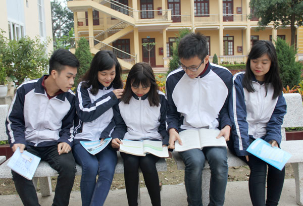 cau hoi trac nghiem ngu van 11 bai 12 chieu cau hien co dap an