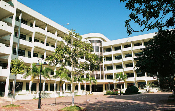 de thi tuyen sinh vao lop 10 mon ngu van truong dai hoc ngoai ngu